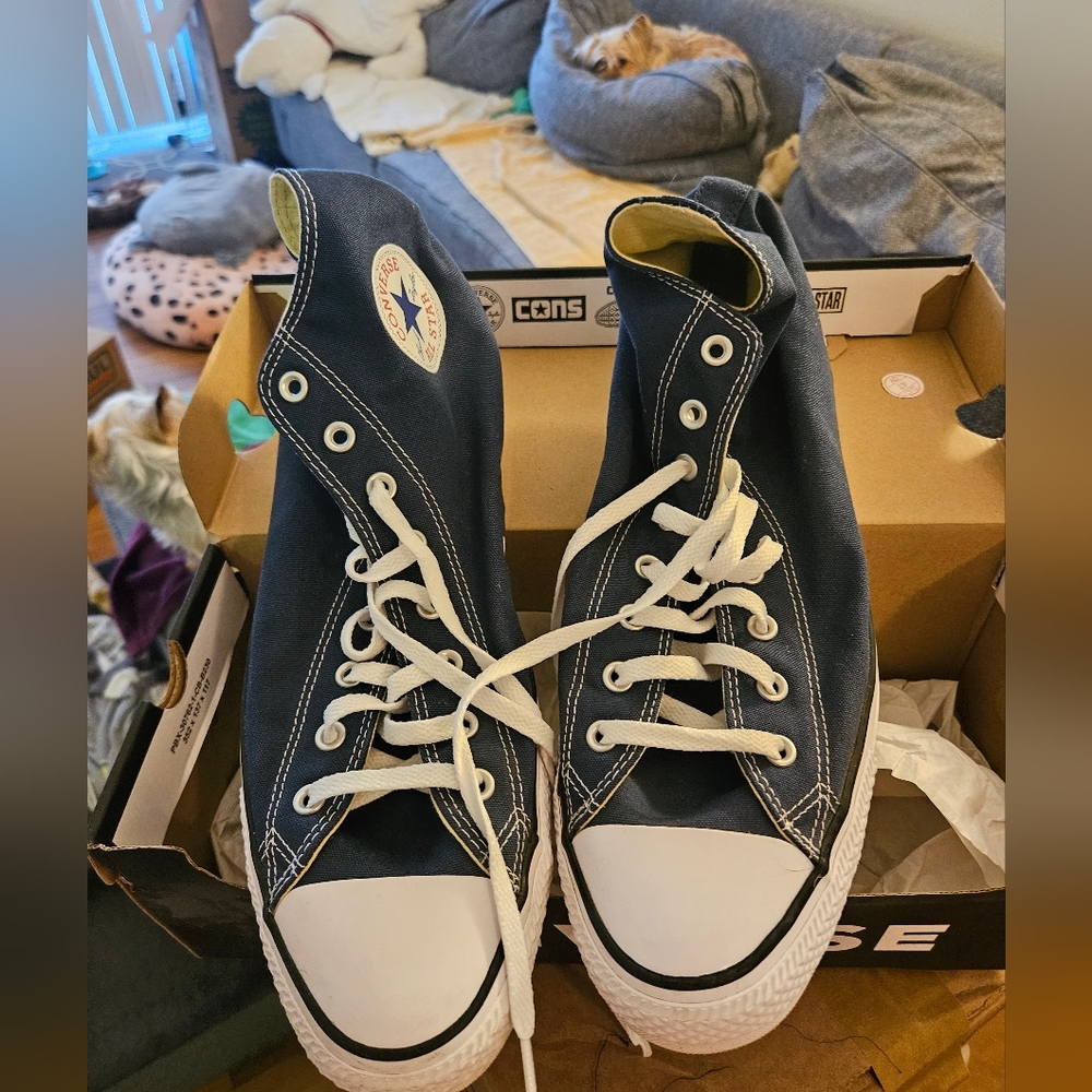 Navy Converse High tops, M 13, W 15